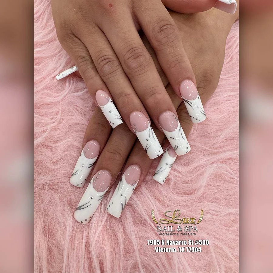 Lux Nails & Spa Victoria, Texas 77904